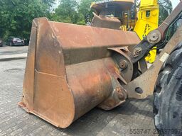 Volvo Volvo 220F