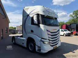 Iveco S-WAY 460 LNG Retarder Leren Bekleding NL Truck...