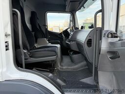 Mercedes-Benz Atego  818 L ThermoKingV-800 MAX seitliche Treppe