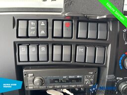 Renault D 240 4x2 ACC + Laadklep