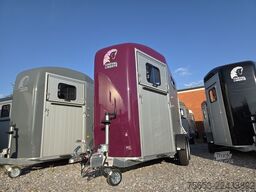 Cheval Liberté Touring Country 2,6t berry Sattelschrank