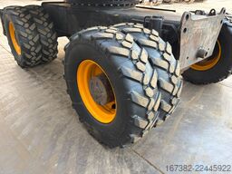 JCB JS175W