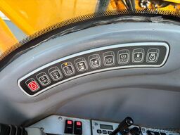 JCB JS175W