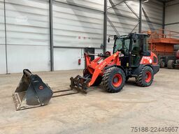 Kubota R 065