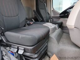 DAF LF 45 .210 Bak + Dhollandia 1500 Kg klep + slaa...