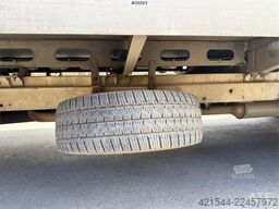 Mercedes-Benz Sprinter 8 Pallets.