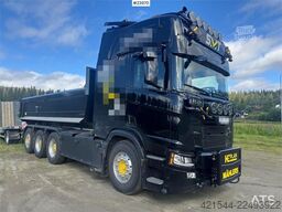 Scania R660 Tridem Hooklift Truck with Snow Plough Equipm