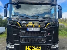 Scania R660 Tridem Hooklift Truck with Snow Plough Equipm
