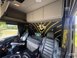 Scania R660 Tridem Hooklift Truck with Snow Plough Equipm