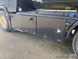 Scania R660 Tridem Hooklift Truck with Snow Plough Equipm