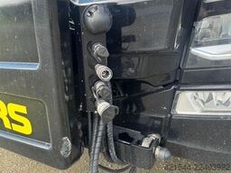 Scania R660 Tridem Hooklift Truck with Snow Plough Equipm