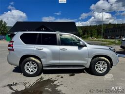 Toyota Land Cruiser – 190 HP – 2 Sets of Tires