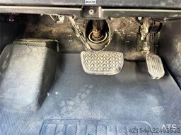 Toyota Land Cruiser – 190 HP – 2 Sets of Tires