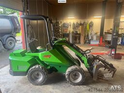 Avant Tecno M528+ Mini loader