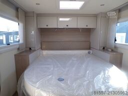 BÜRSTNER Lineo T 700 Tageszulassung / Active, Xenon, Isof