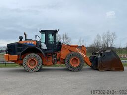 Hitachi ZW250