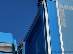 Mercedes Antos 1830 Pritsche Plane