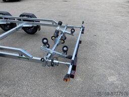 Brenderup Premium Bootsanhänger 242000TB SR mit Superrollen, 2,0 to. 7,2m/ 24 Fuß