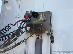 Kraker N/A K-Force 92m3 Cargo Floor 10MM 2x Liftas SAF...