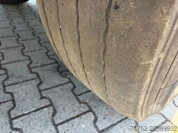 Kraker N/A K-Force 92m3 Cargo Floor 10MM 2x Liftas SAF...