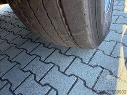 Kraker N/A K-Force 92m3 Cargo Floor 10MM 2x Liftas SAF...