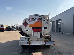 MAN 10.153 (7410L / STEEL SUSP. / MANUAL PUMP / POM...