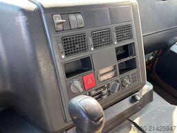 Iveco EUROTRAKKER 190E31 (BOITE MANUELLE / CURSOR 8 /...