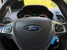 FORD Transit Courier 1.5 TdCi L1H1 Klima Ahk Kamera