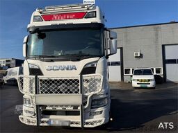 Scania R580 6x4 tractor unit w/ hydraulics