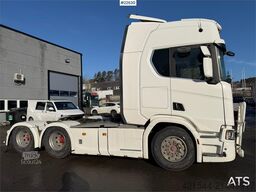 Scania R580 6x4 tractor unit w/ hydraulics