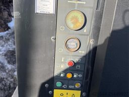 Kaeser M122 compressor