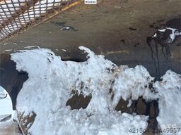 CAT 950F wheel loader w/ 2 buckets and pallet forks