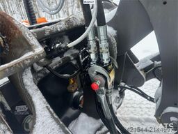 Volvo L70H wheel loader w/ spreader bucket, gravel bucke