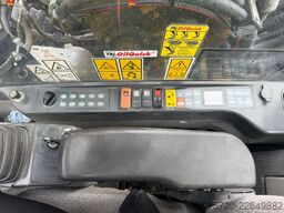 Caterpillar M318D Schnellwechsler Schwenkfunktion OilQuick OQ70 55 Klima Verstellausleger
