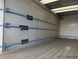 MAN TGM 12.250 | Roller sail | Dhollandia 1500kg | ...
