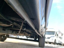 KARMANN Davis Lifestyle 620, Längsbetten,Automatik,180PS