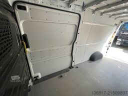 VOLKSWAGEN Crafter Kasten 35 L4H3 Hochdach KAM Navi Klima