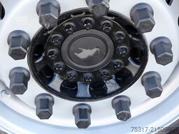 SCHMITZ CARGOBULL SKO 24/ LBW 2500 kg / LIFTACHSE / 3 x ZURRLEISTE