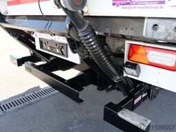 SCHMITZ CARGOBULL SKO 24/ LBW 2500 kg / LIFTACHSE / 3 x ZURRLEISTE