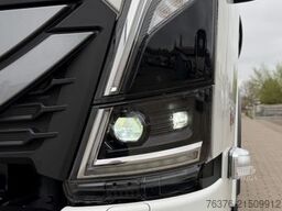 ISUZU M30 H  5.2 l  190 PS Radst. 3.365 mm