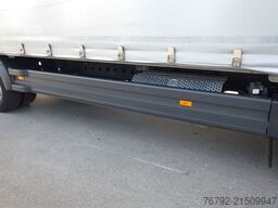 MERCEDES-BENZ 1327 L Atego 4 Pritsche 7,3m/LBW/AHK/Klima/55tkm