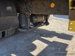 IVECO 120E25 Pritsche&Plane,Ladebordwand 1,5 To