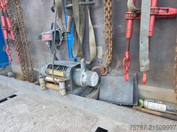 MAN 26.400 TGX mit Baustoffplateau, geteilte Rampen