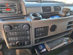 MAN 26.400 TGX mit Baustoffplateau, geteilte Rampen