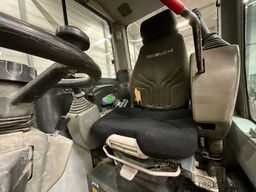 Takeuchi TB 295 W powertilt