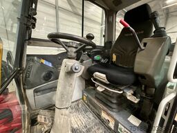 Takeuchi TB 295 W powertilt