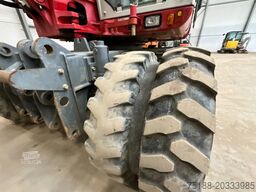 Takeuchi TB 295 W powertilt