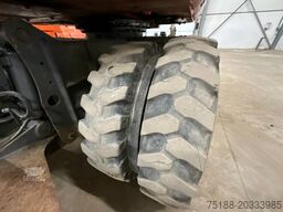 Takeuchi TB 295 W powertilt