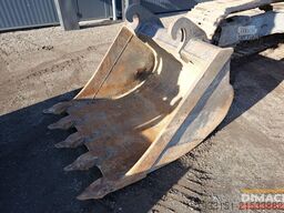 Liebherr R926 Monogiek - hamer sorteer functie - camera ...