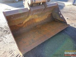 Liebherr R926 Monogiek - hamer sorteer functie - camera ...